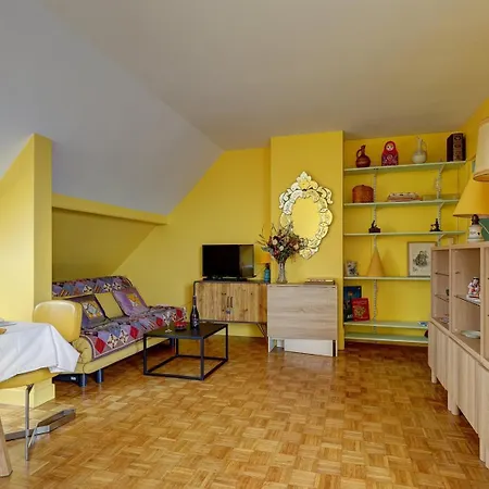 694 Floch - Superbe A Apartment *